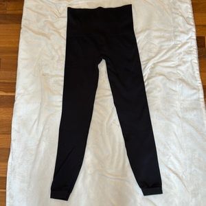 Spanx size medium legging